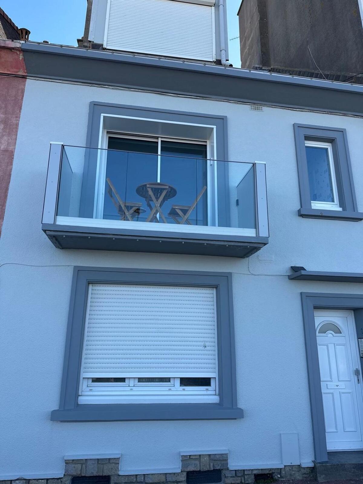 Le Balcon Du Face Apartment *